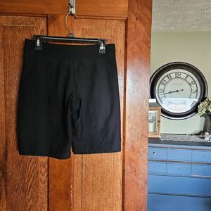 Nike Fit Dry Black Biking Athletic Shorts Women’s Medium Activewear Stretchy Gym